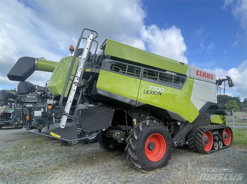 CLAAS 7700 TT Sklízecí mlátičky