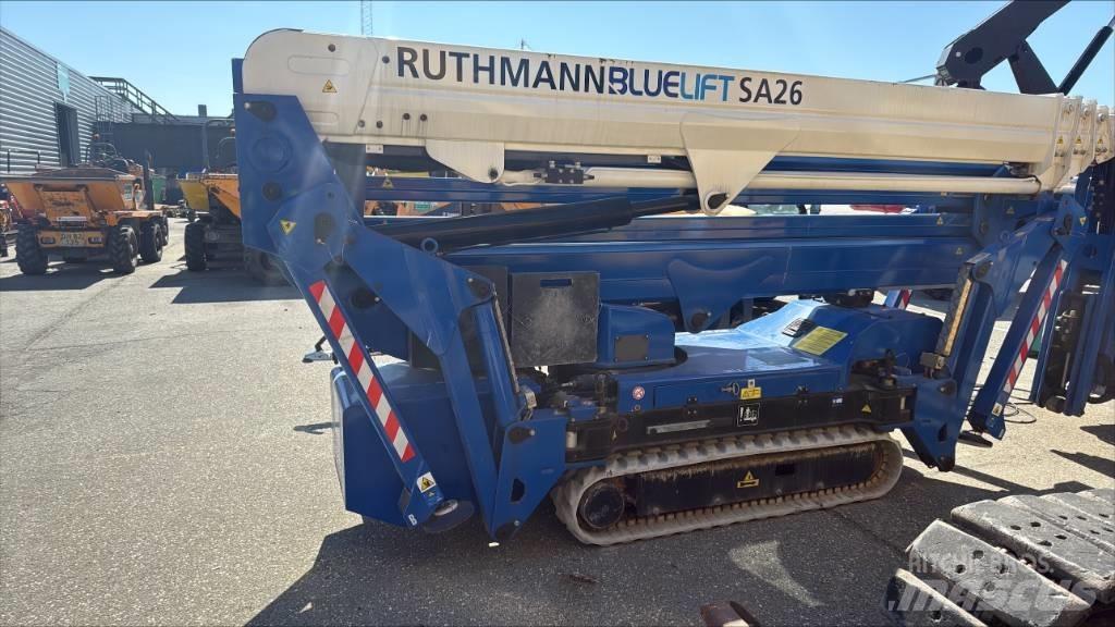 Bluelift SA26 Kompaktní samohybné kloubové plošiny