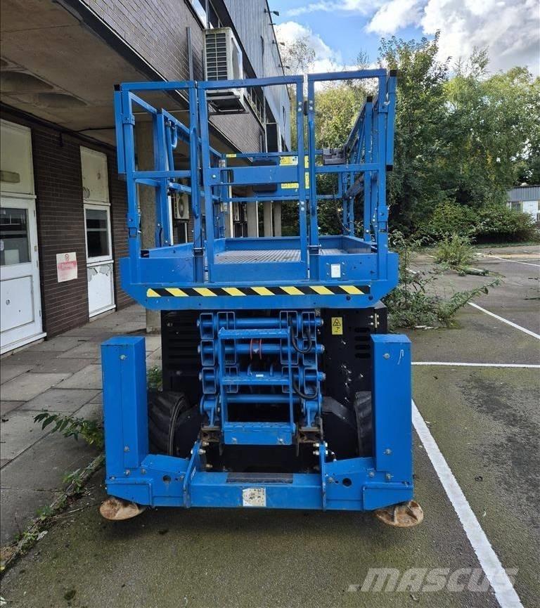 Genie GS 3369 RT Nůžková zvedací plošina