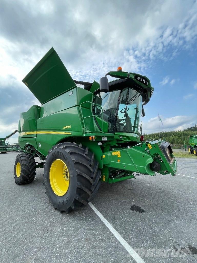 John Deere S 670 i Sklízecí mlátičky