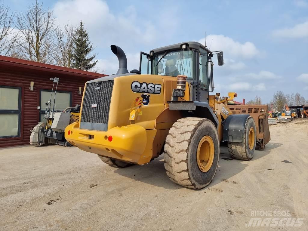 CASE 821 FXR Kolové nakladače