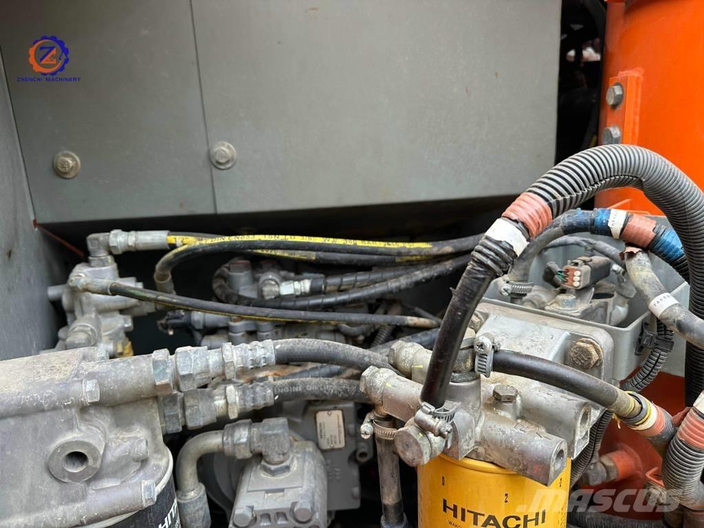 Hitachi ZX 130-5A Midi rýpadla 7t - 12t