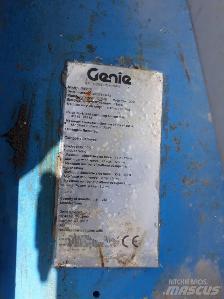Genie 2032 Nůžková zvedací plošina