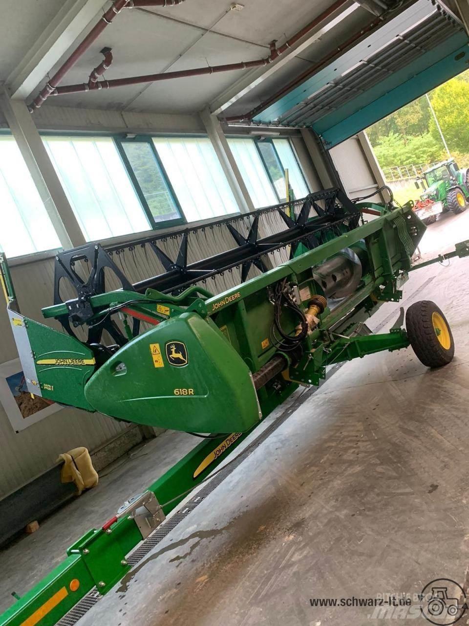 John Deere W540 Sklízecí mlátičky