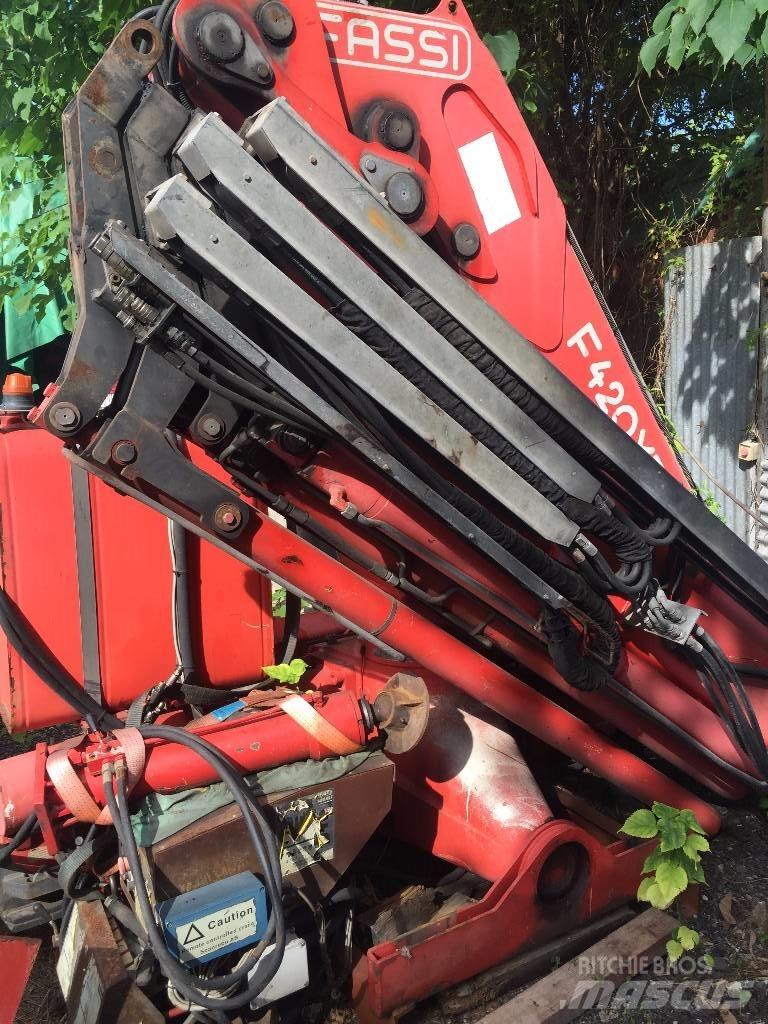 Fassi F420XP24L304 Nakládací jeřáby