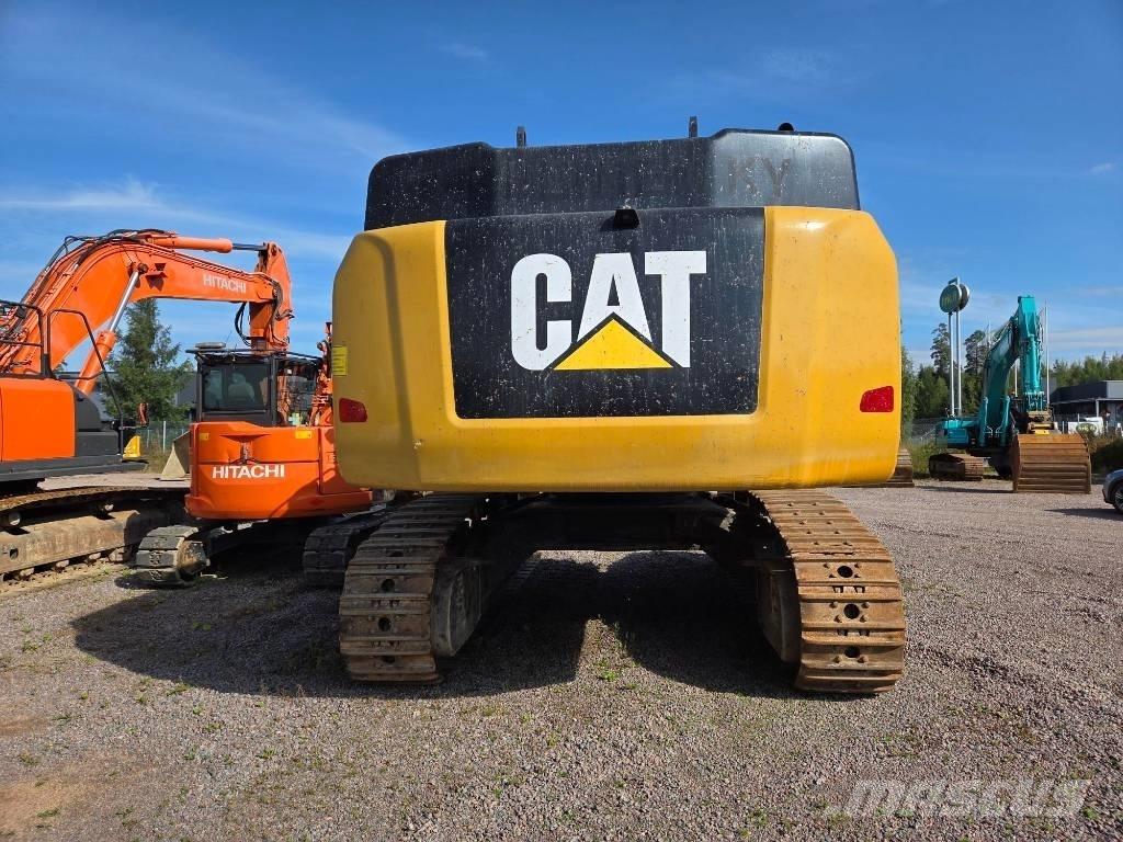 CAT 352 F Pásová rýpadla