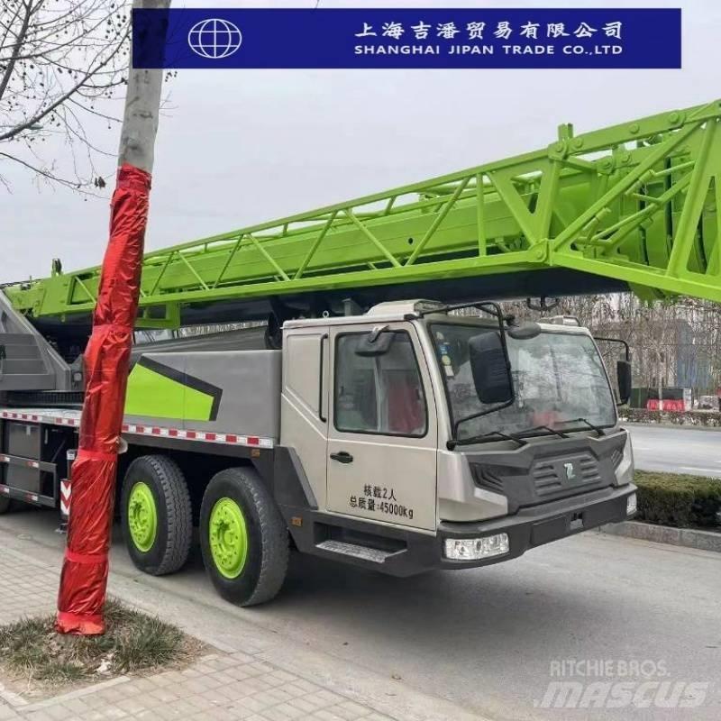 Zoomlion QY 70 V Univerzální terénní jeřáby