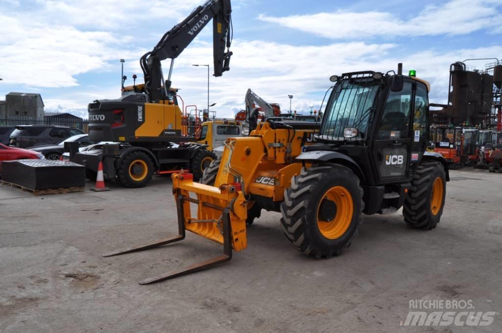 JCB 535-95 Teleskopické manipulátory