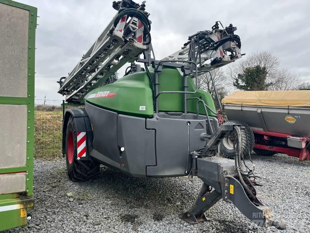 Fendt Rogator 355 Tažené postřikovače