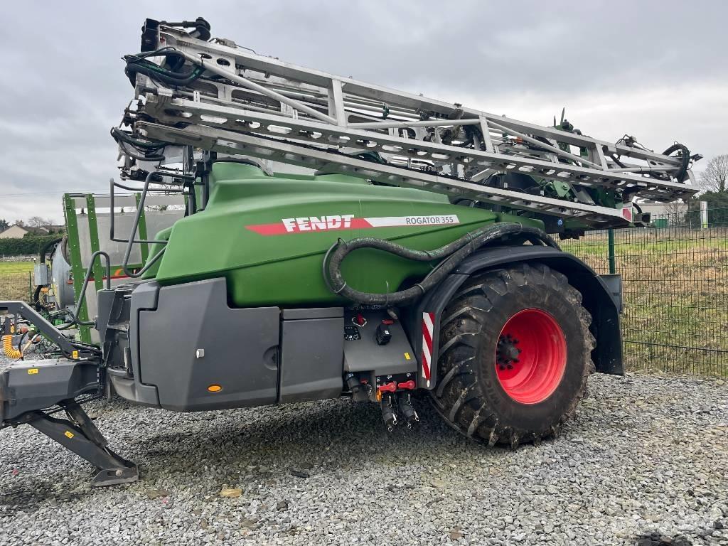 Fendt Rogator 355 Tažené postřikovače
