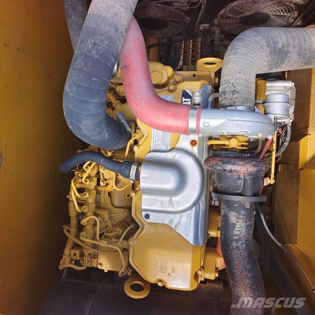 CAT 320 GC Pásová rýpadla