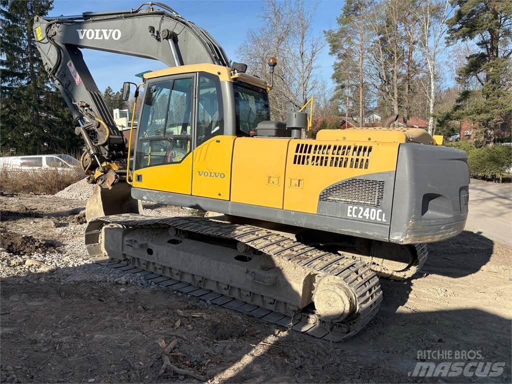 Volvo EC240CL Pásová rýpadla