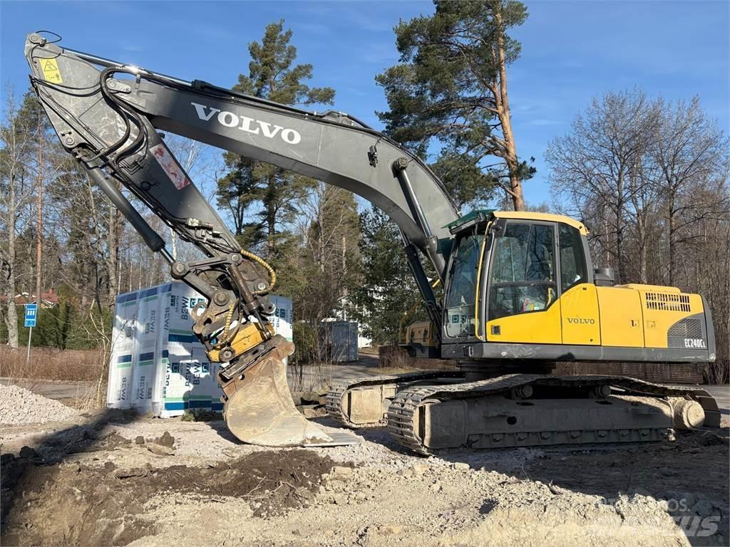 Volvo EC240CL Pásová rýpadla