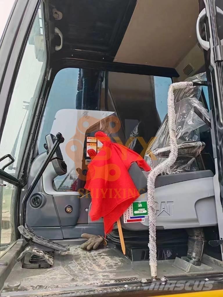 CAT 330DL Pásová rýpadla