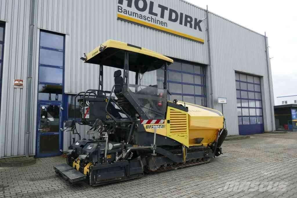 Bomag BF 300 C Malé asfaltovací stroje