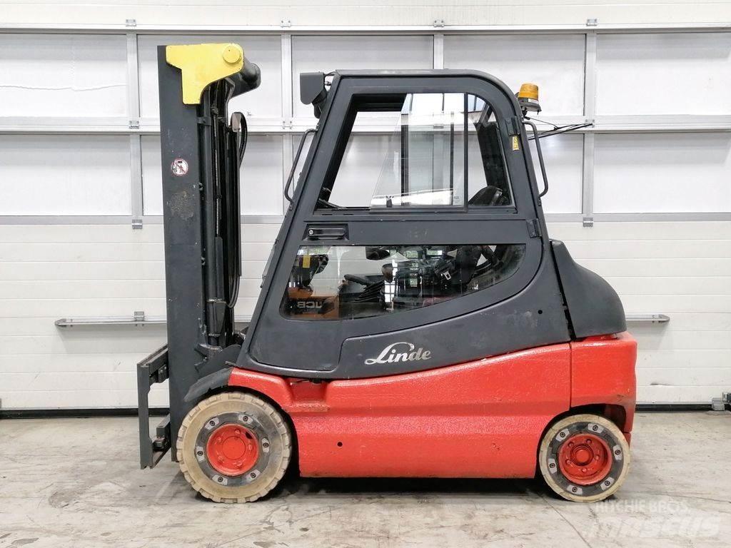 Linde E30-03 Akumulátorové vozíky