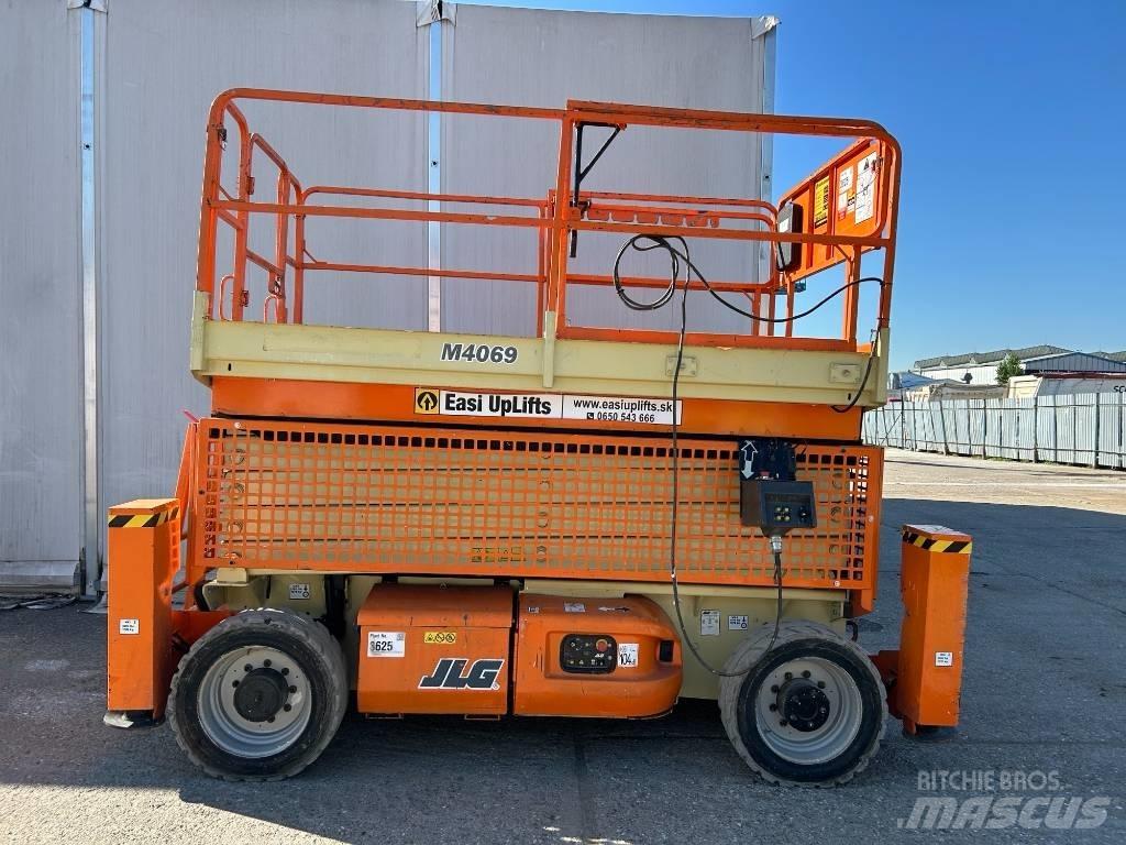 JLG 4069 Nůžková zvedací plošina