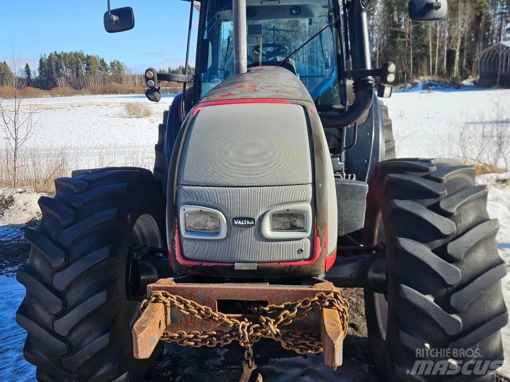 Valtra T 170 Traktory