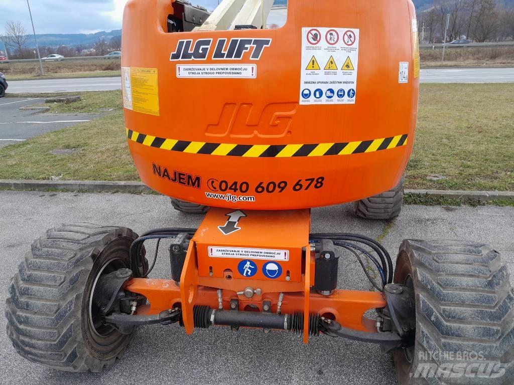 JLG 510 AJ Kompaktní samohybné kloubové plošiny