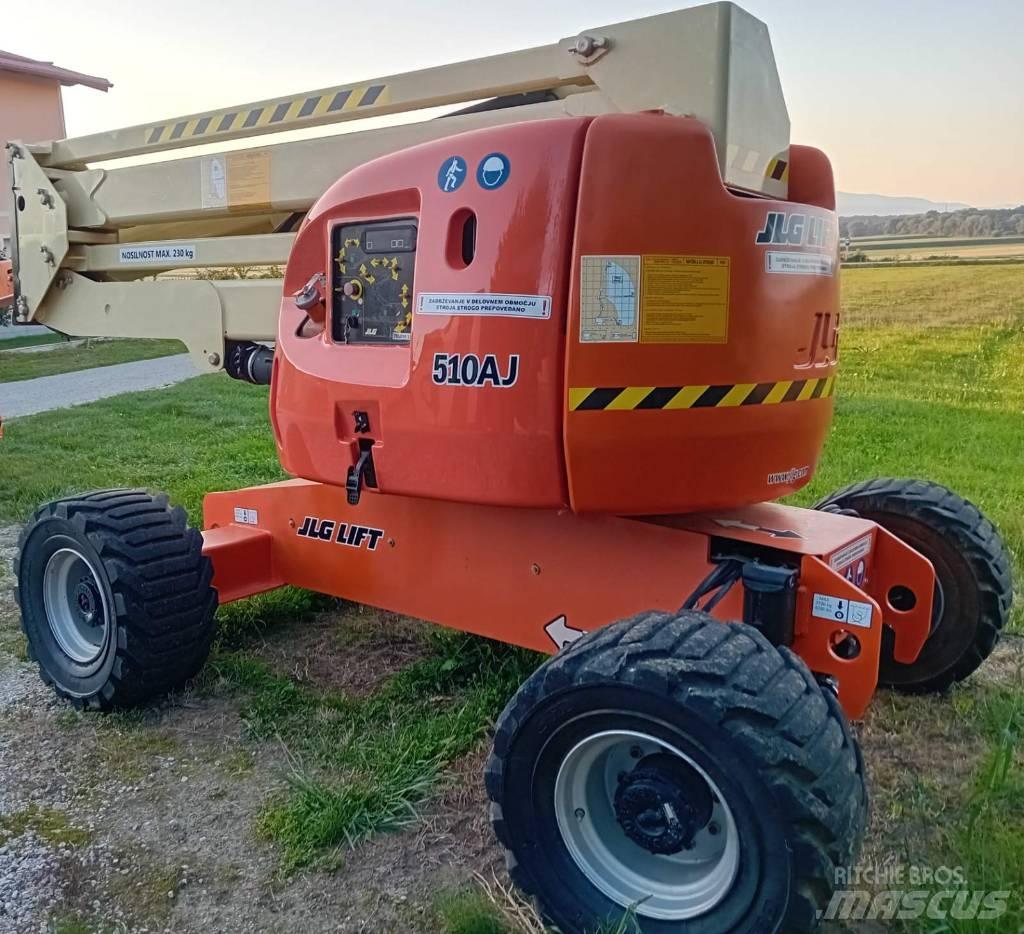 JLG 510 AJ Kompaktní samohybné kloubové plošiny