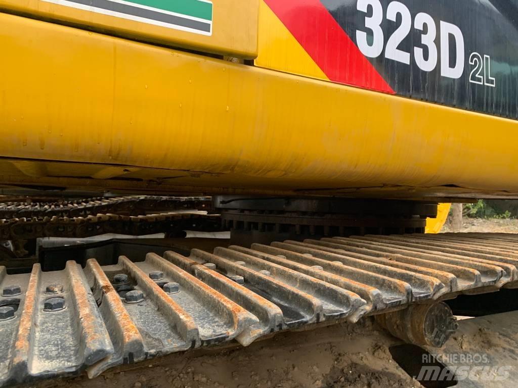 CAT 323 D L Pásová rýpadla