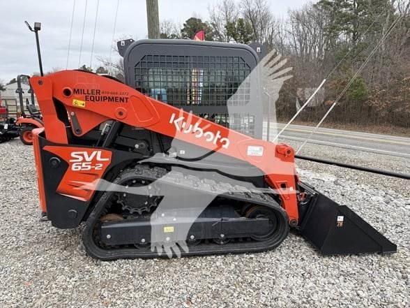 Kubota SVL65-2 Smykem řízené nakladače