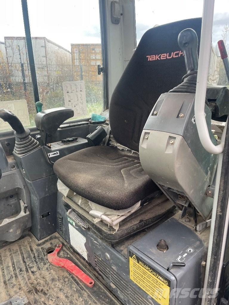 Takeuchi Tb235 Mini rýpadla < 7t