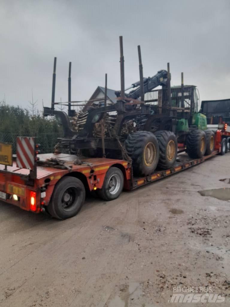 John Deere 1510 E Vyvážecí traktory