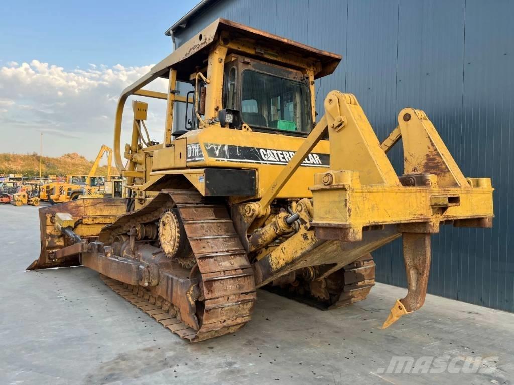 CAT D7H Pásové dozery