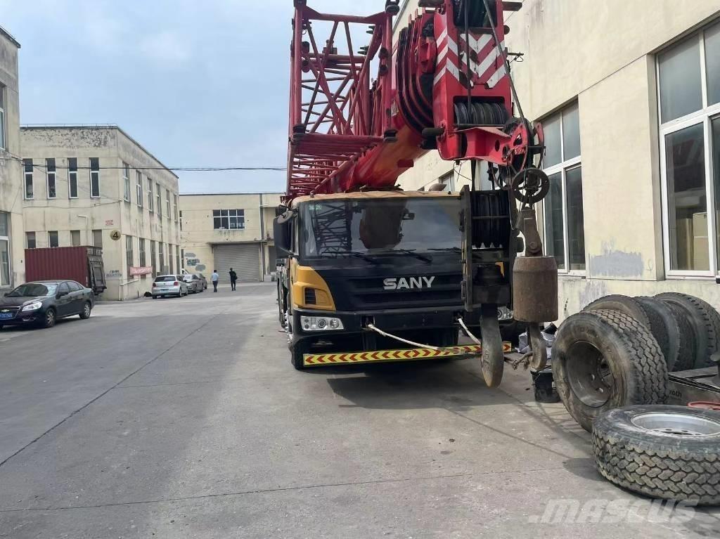 Sany STC 750 S Univerzální terénní jeřáby