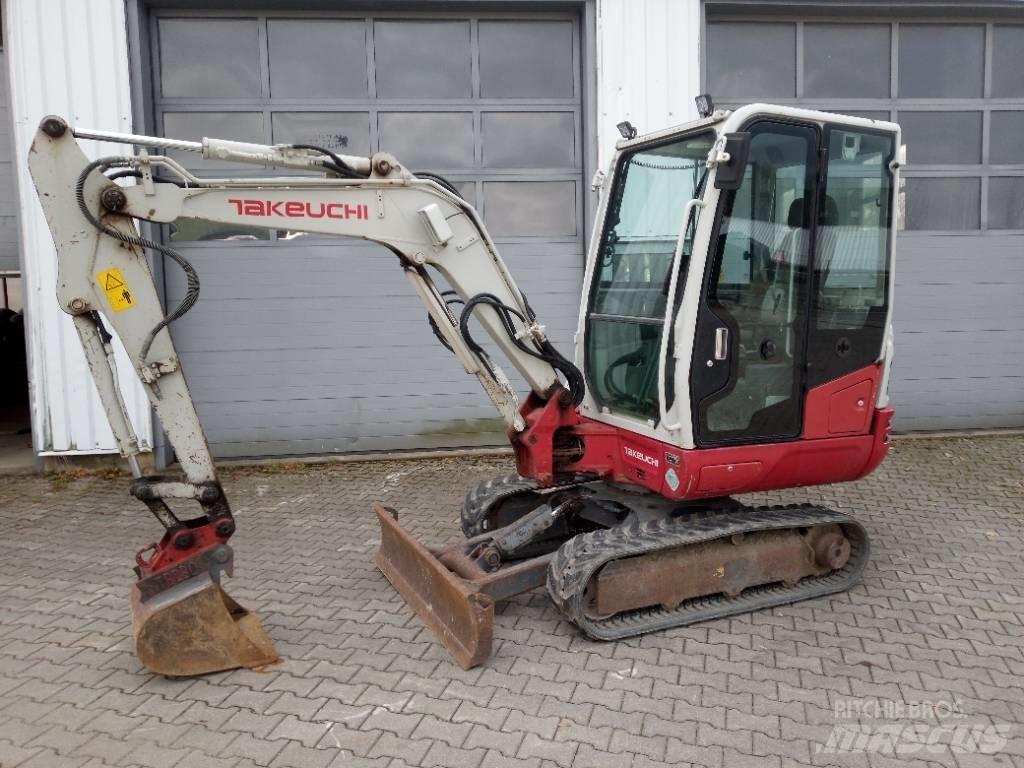 Takeuchi TB 230 Mini rýpadla < 7t