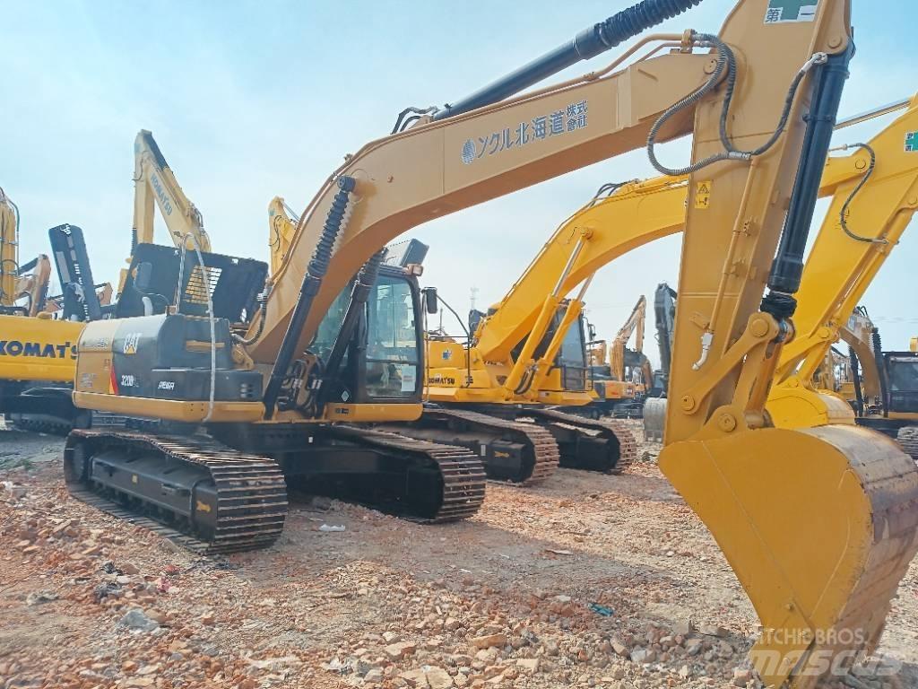 CAT 320 D2L Midi rýpadla 7t - 12t