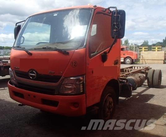Hino 195 Nákladní vozidlo bez nástavby