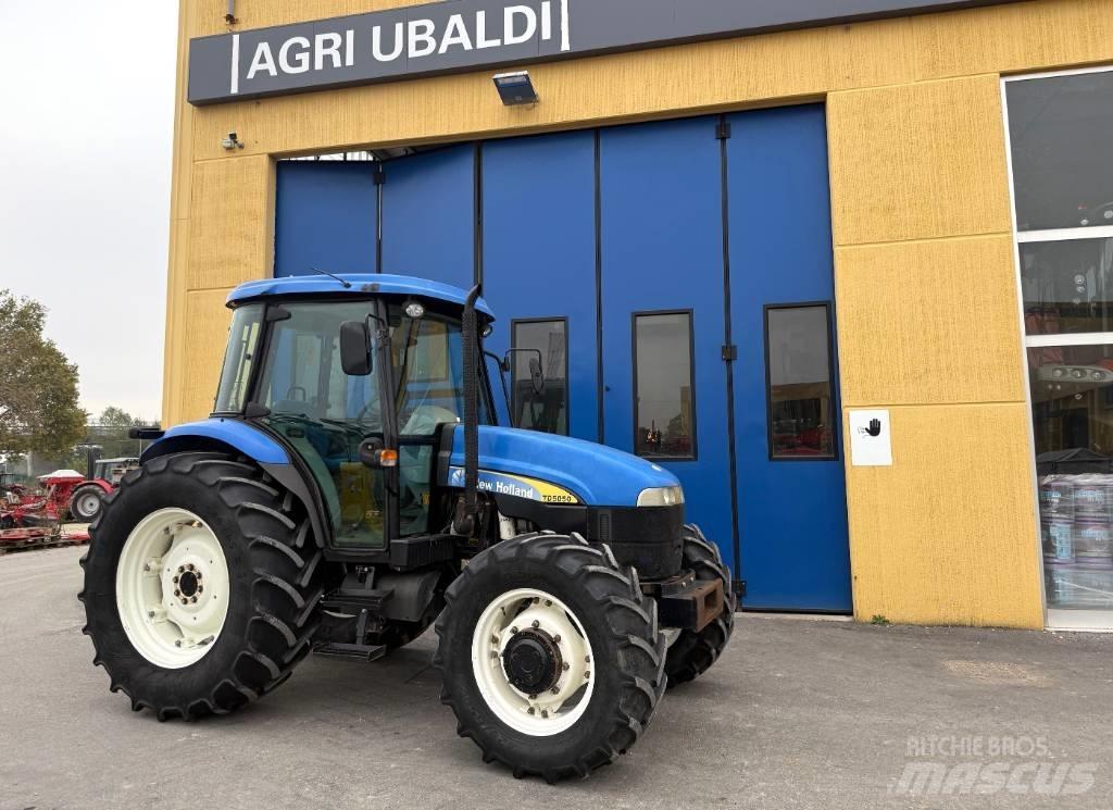 New Holland TD 5050 Traktory