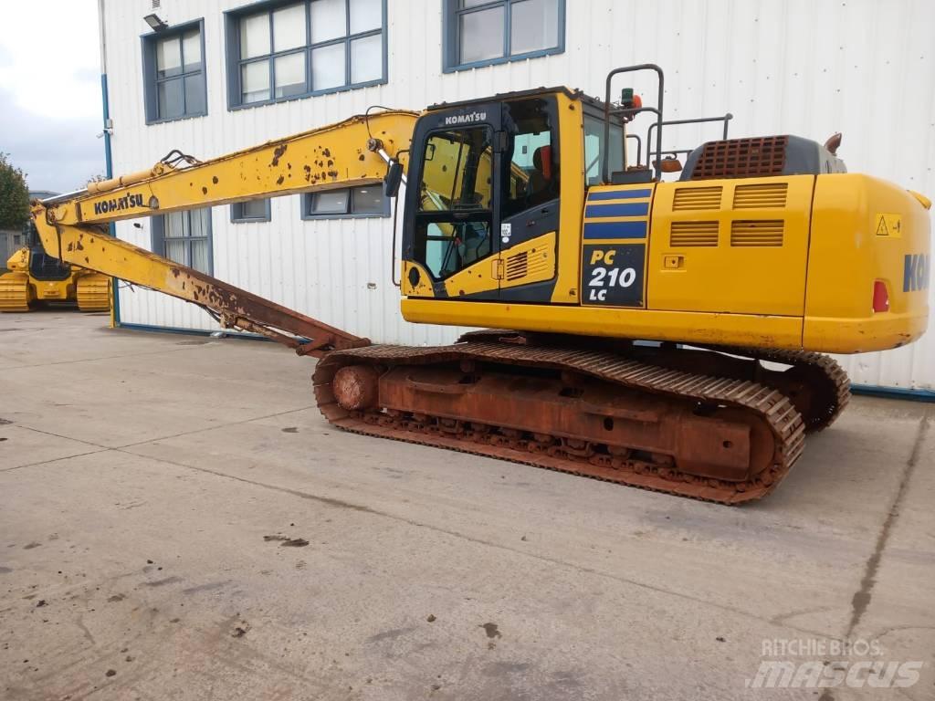 Komatsu PC210LC-10 Pásová rýpadla