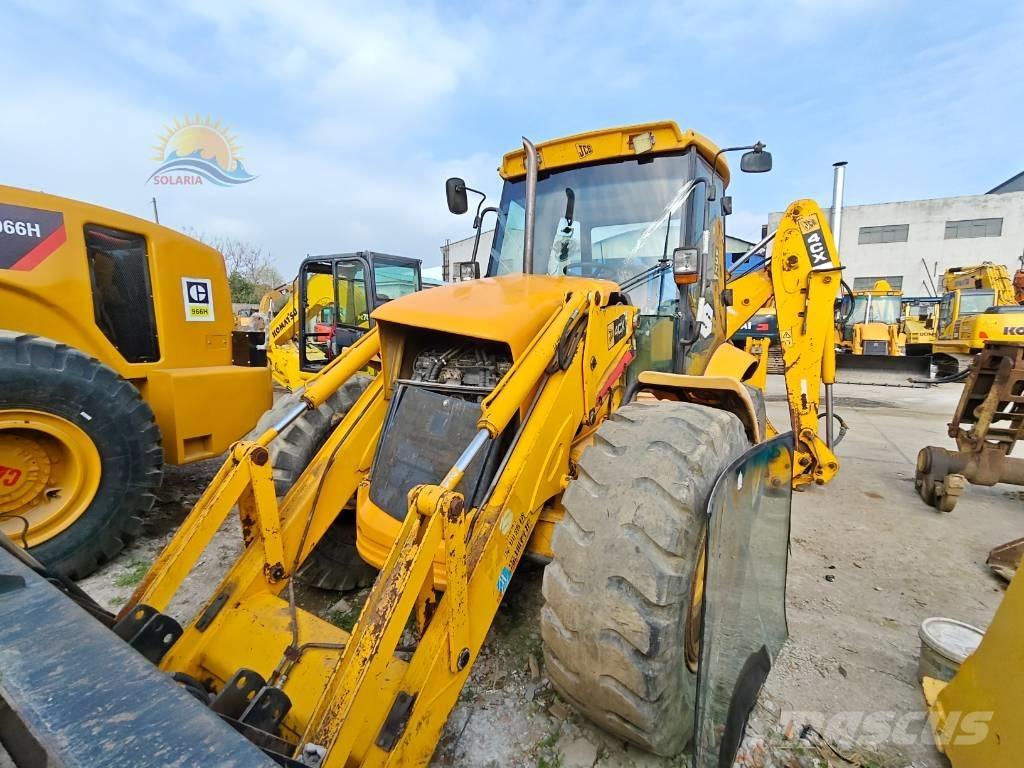 JCB 4CX Rýpadlo-nakladače