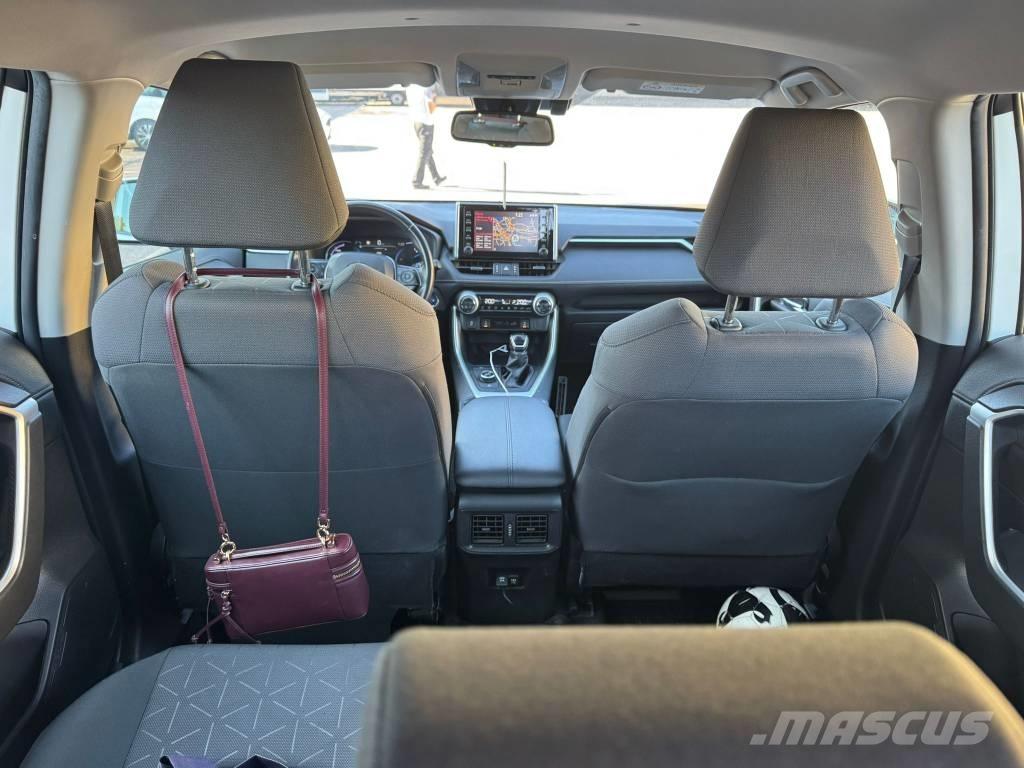 Toyota RAV-4 Osobní vozy