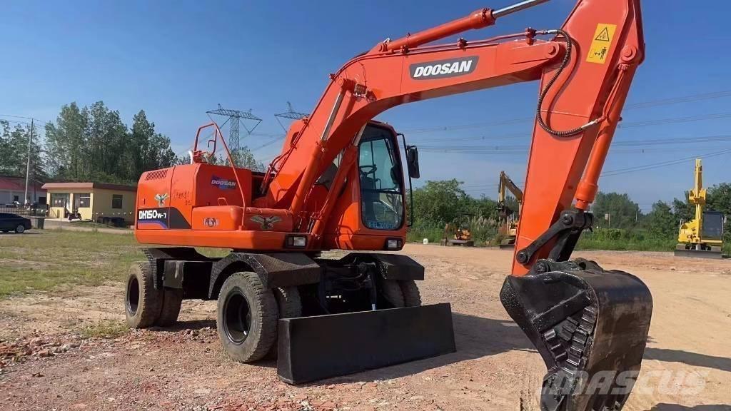 Doosan 150W-7 Kolová rýpadla