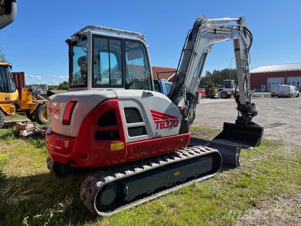 Takeuchi TB 370 Midi rýpadla 7t - 12t