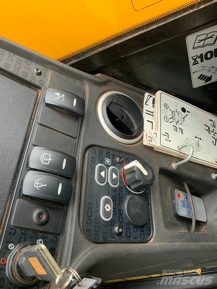 JCB 540V140 Teleskopické manipulátory