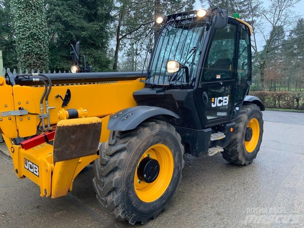 JCB 540V140 Teleskopické manipulátory