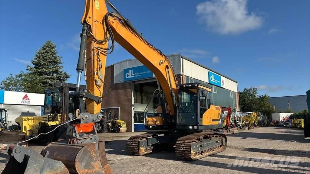 Hyundai HX220L Speciální bagry