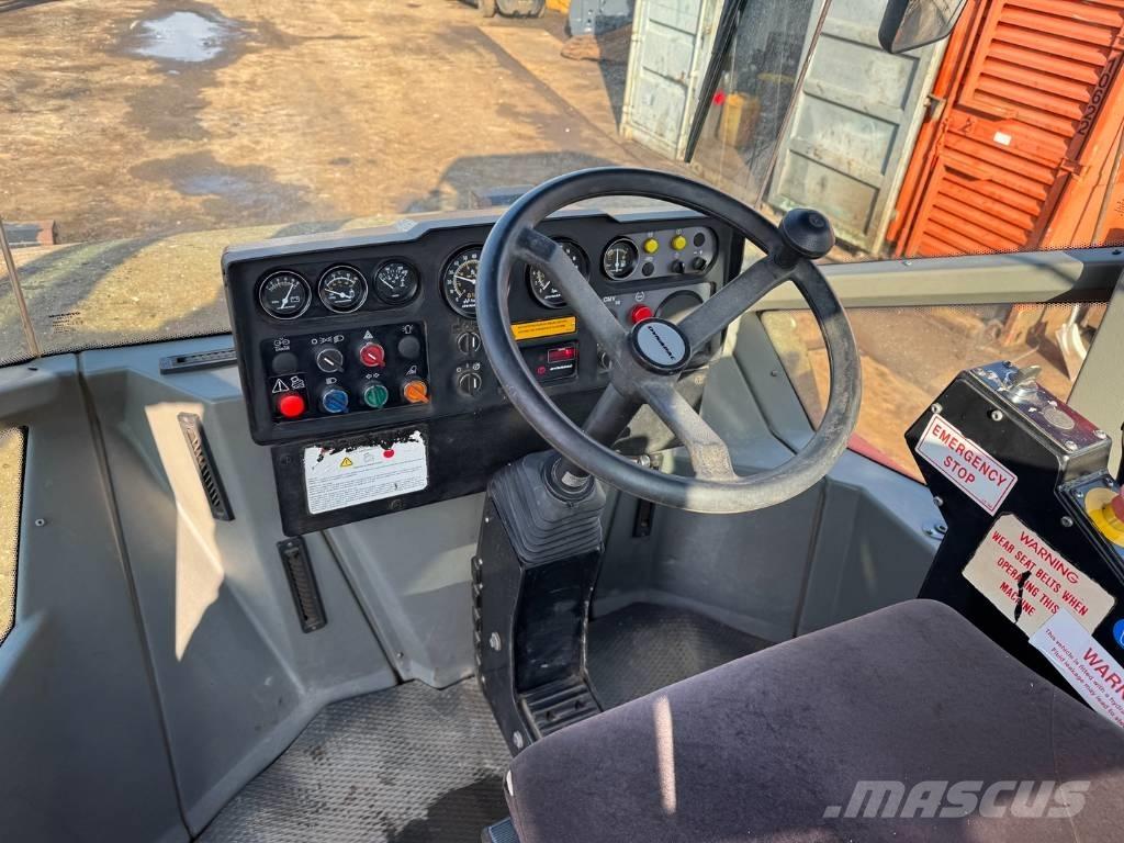 Dynapac CA 512 D Tahačové válce