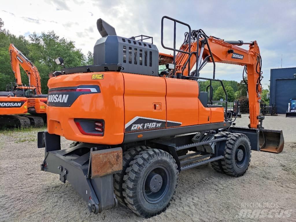 Doosan DX140W-7 Kolová rýpadla