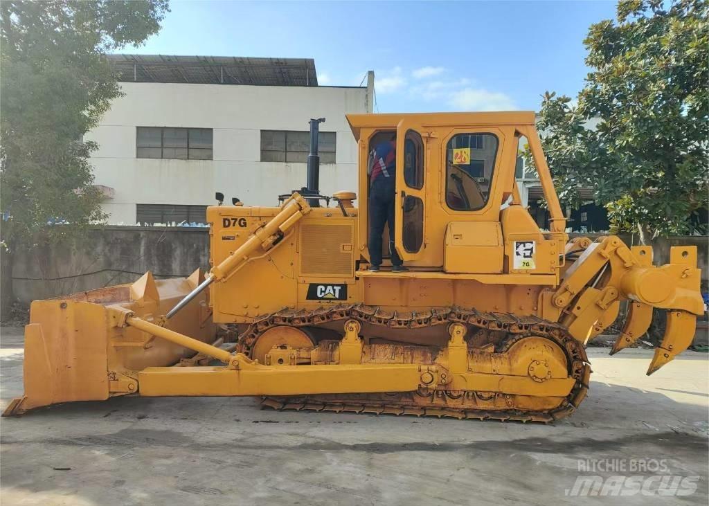 CAT D7G Pásové dozery