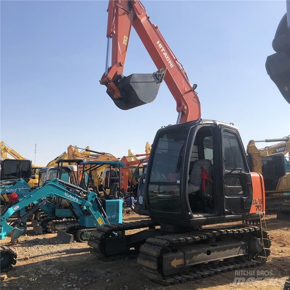 Hitachi ZX70-5A Midi rýpadla 7t - 12t