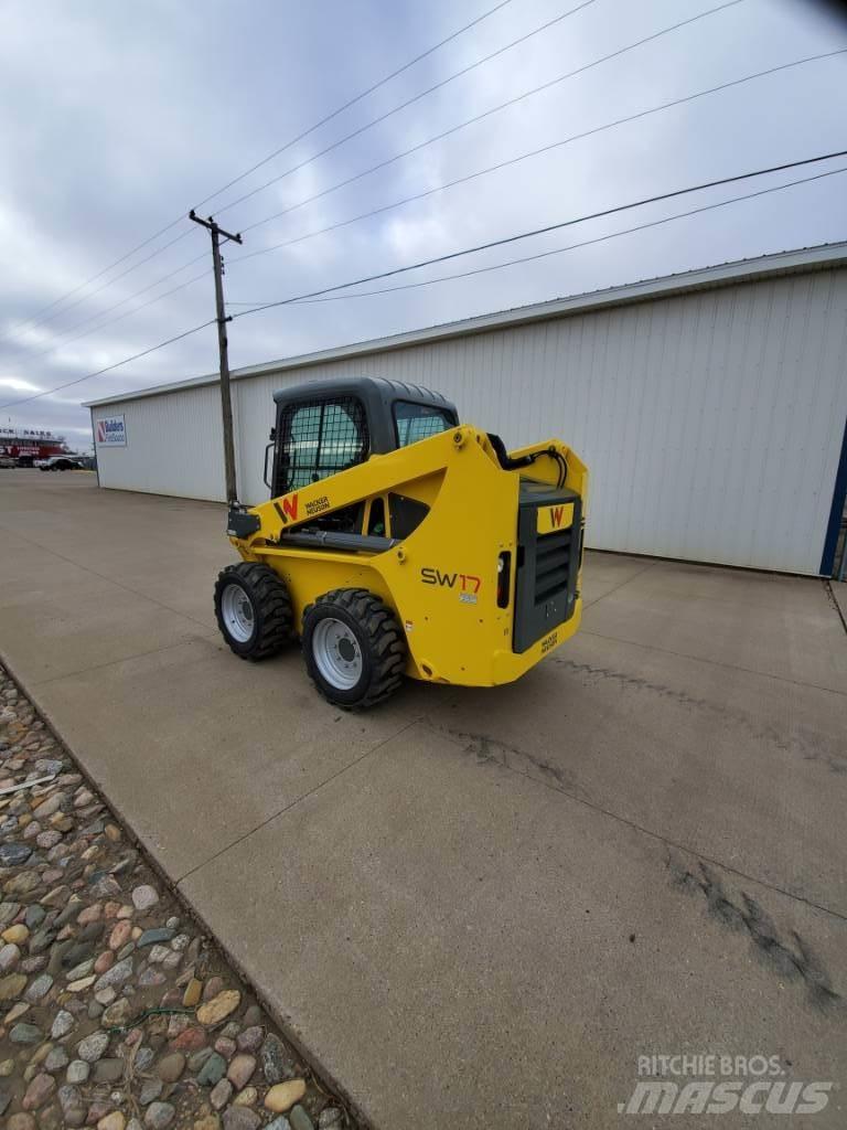 Wacker Neuson SW17 Smykem řízené nakladače