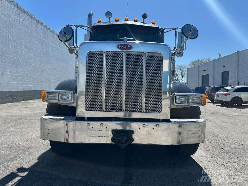Peterbilt 367 Tahače