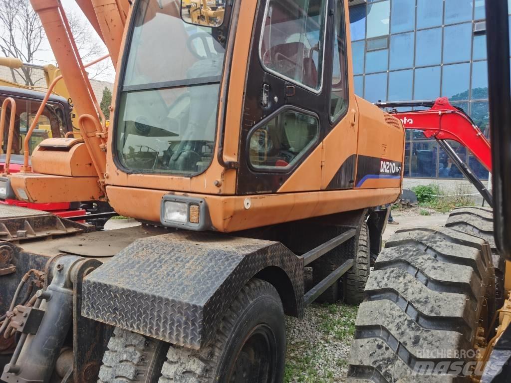 Doosan DH 210 W-7 Kolová rýpadla