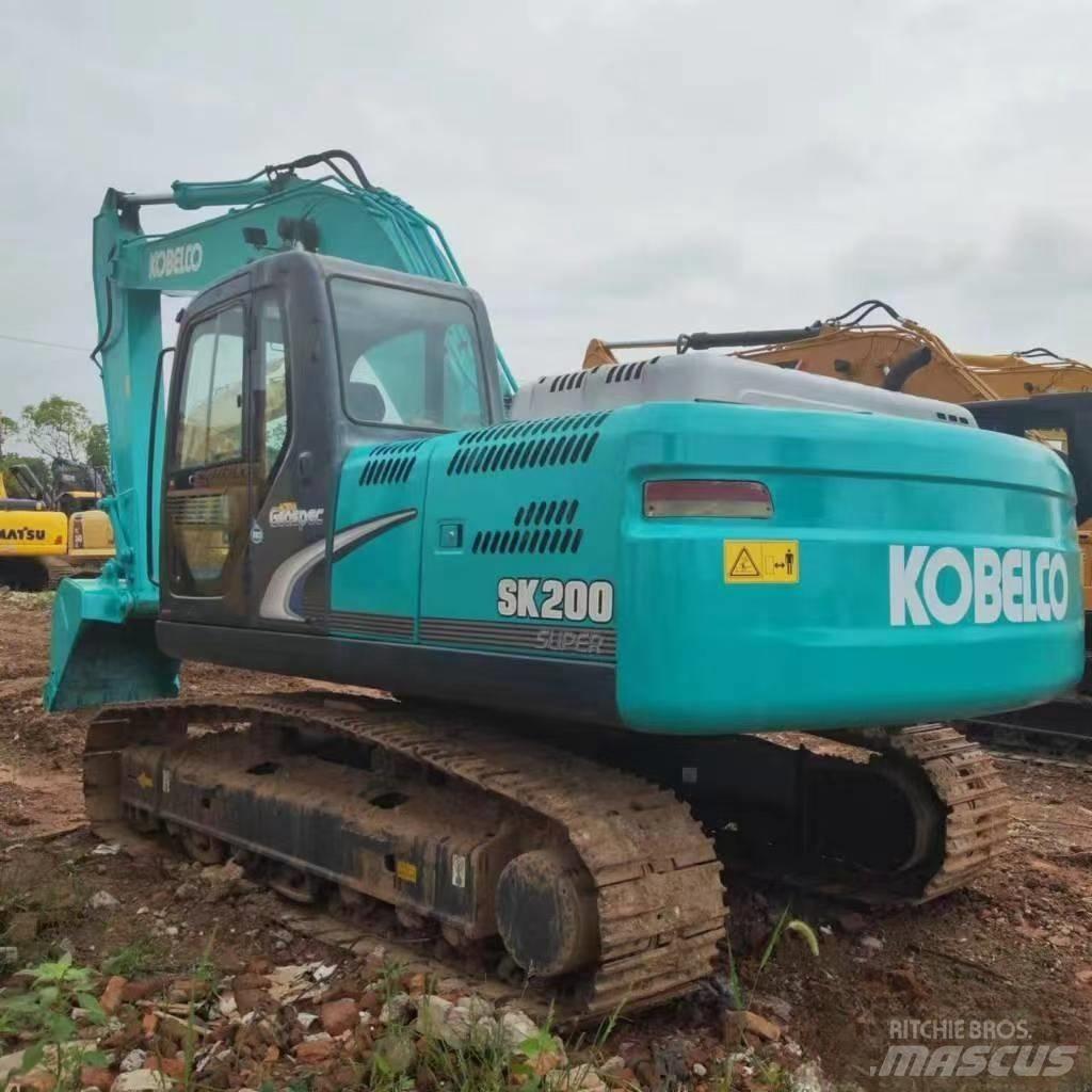 Kobelco SK 200 Pásová rýpadla